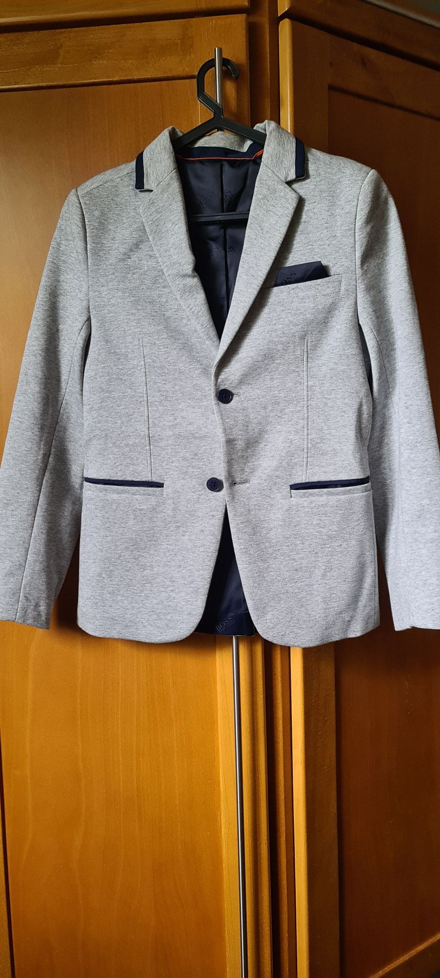 Blazer criança cerimonia Hugo boss Tam.  xs