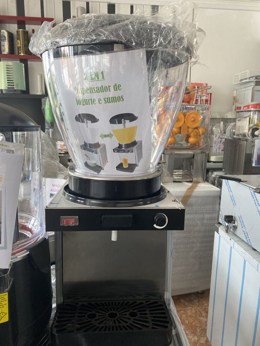 Dispensador de sumos ou iogurte