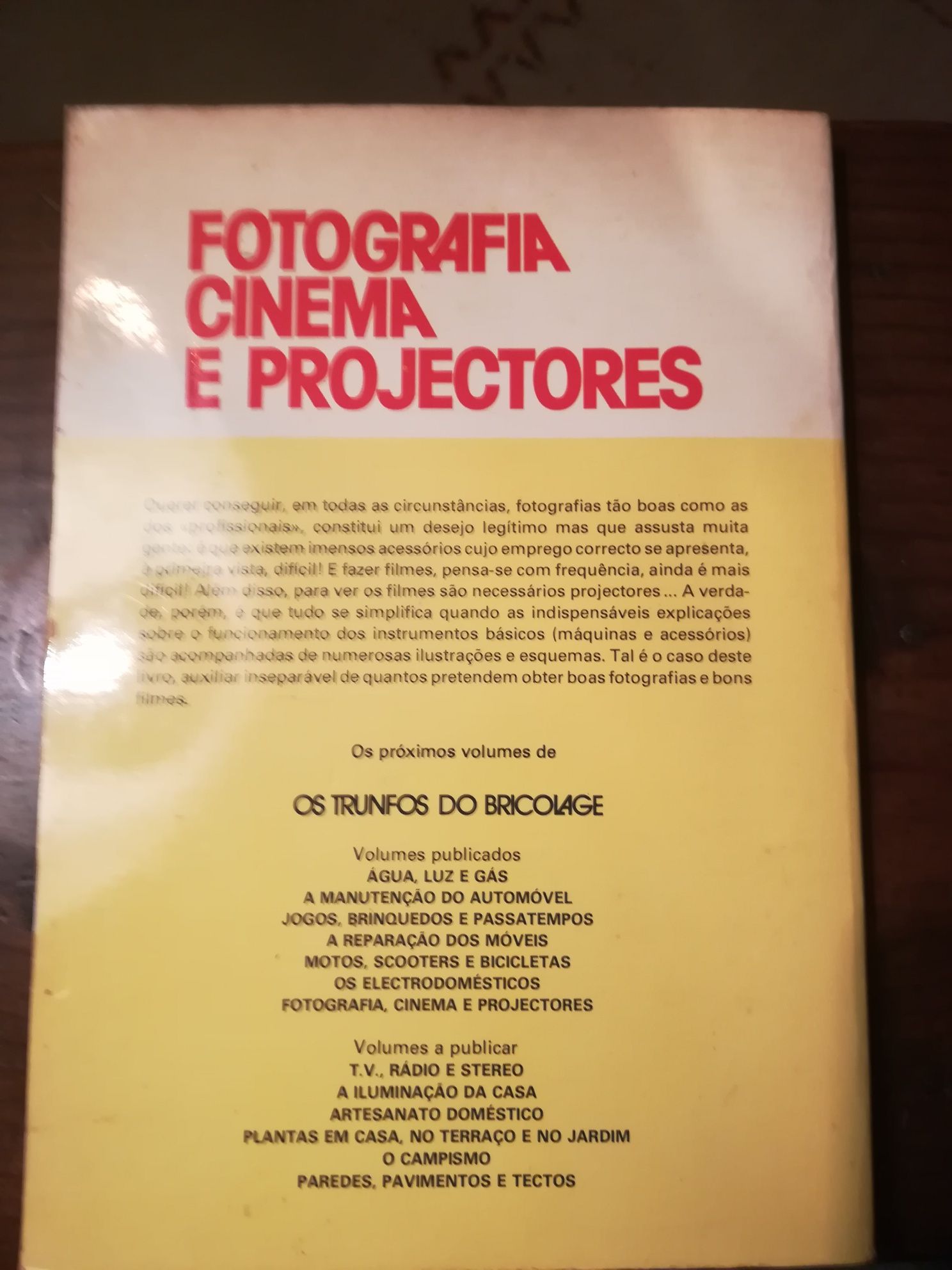 Fotografia cinema e projectores (1977)