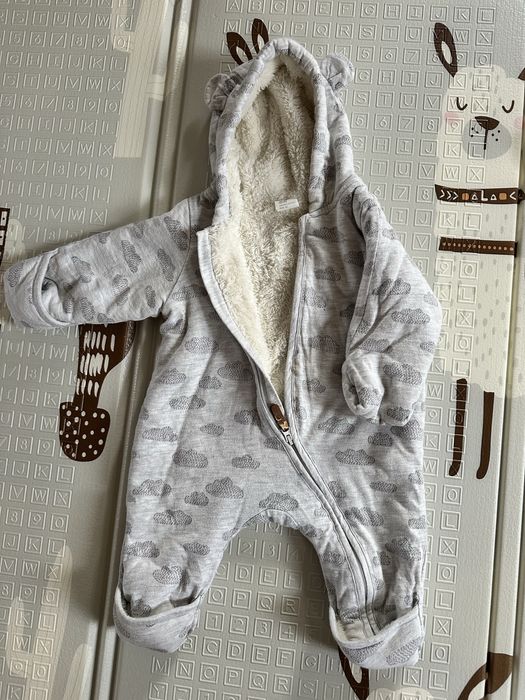 Теплі флісові чоловічки та комбінезон на новонароджених