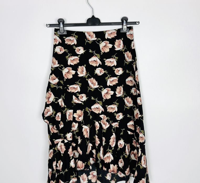 Asymetryczna spódnica w kwiaty S 36 Boohoo