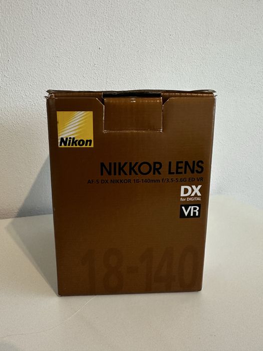 Lente 18-140 f/3.5 - 5.6