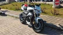 Triumph street triple 675