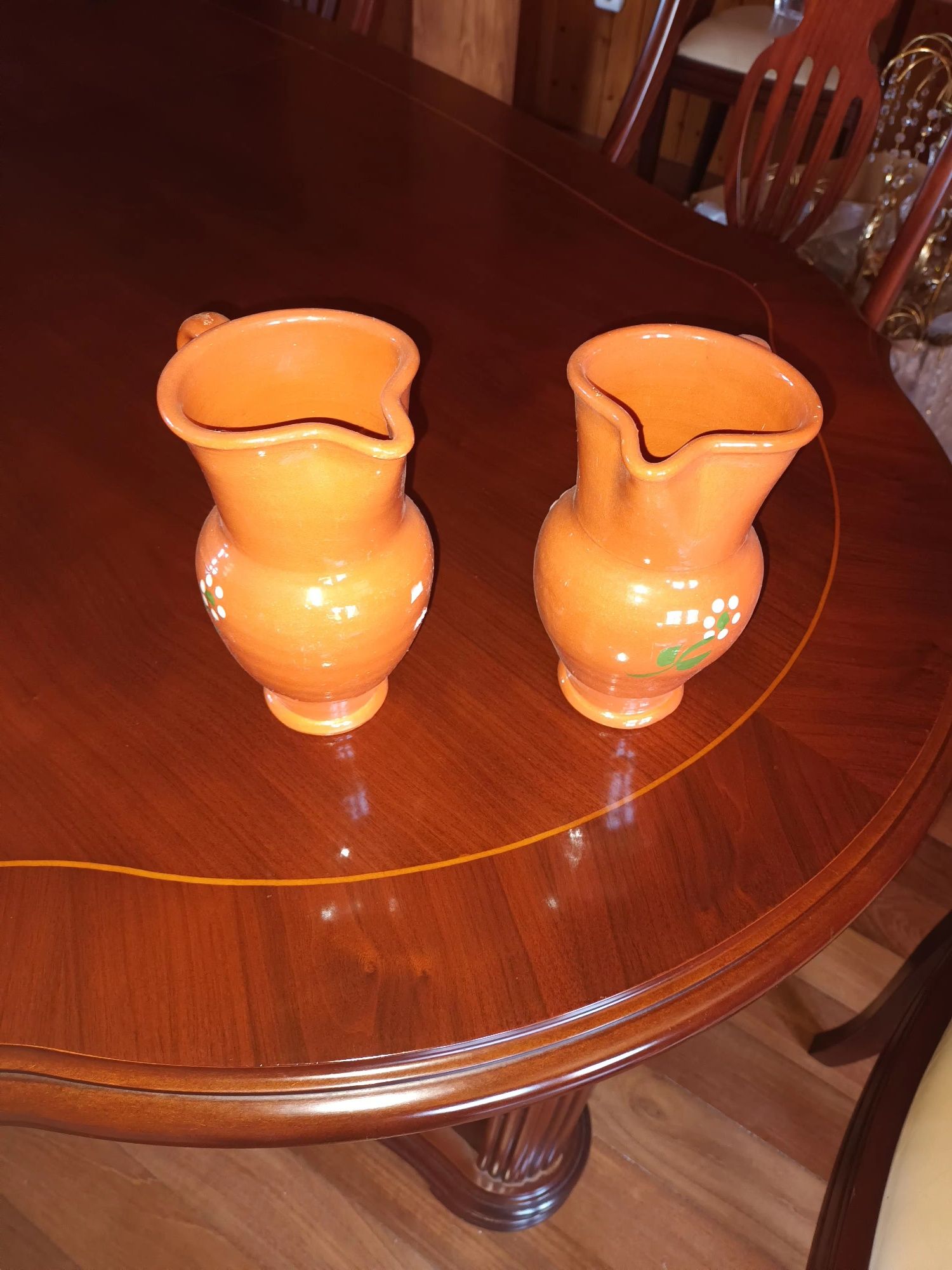 Jarros de barro rusticos