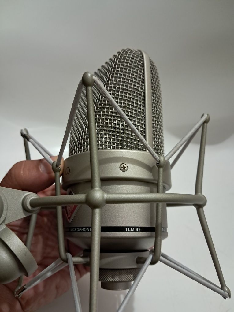 Microfone Neumann TLM 49