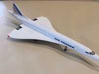 Samolot model samolotu metalowy jak Concorde ok 20cm, posiada kółka.