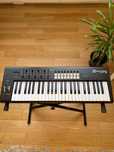 Kontroler Midi Novation Launchkay 49 Mk2