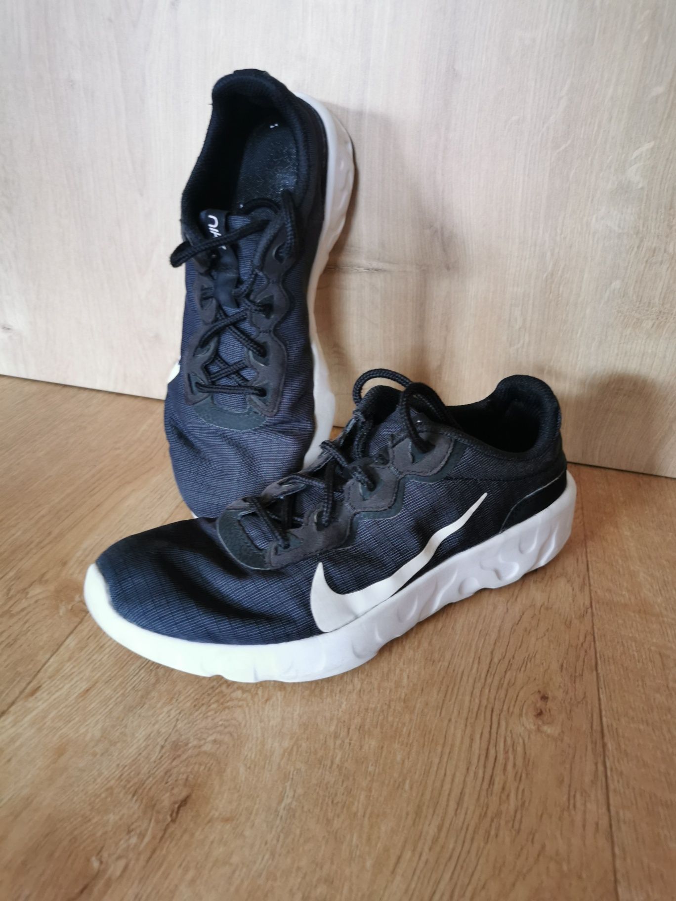 Nike 38,5/24,5 cm explorer Strada czarne sneakersy sportowe adidasy