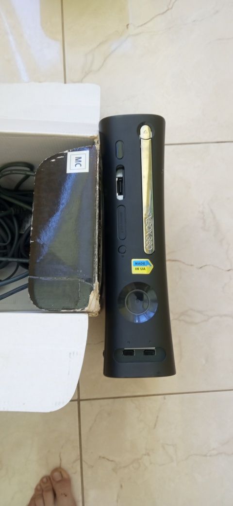 Приставка xbox 360 всі ігри в комплекті