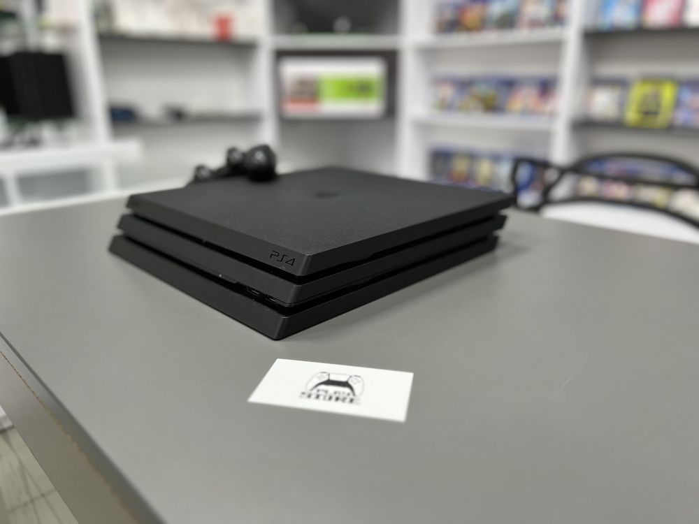 Sony PlayStation 4 Pro 1TB відмінний стан, гарантія 12 місяців