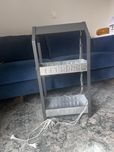 Farma pionowa z lampami UV IKEA