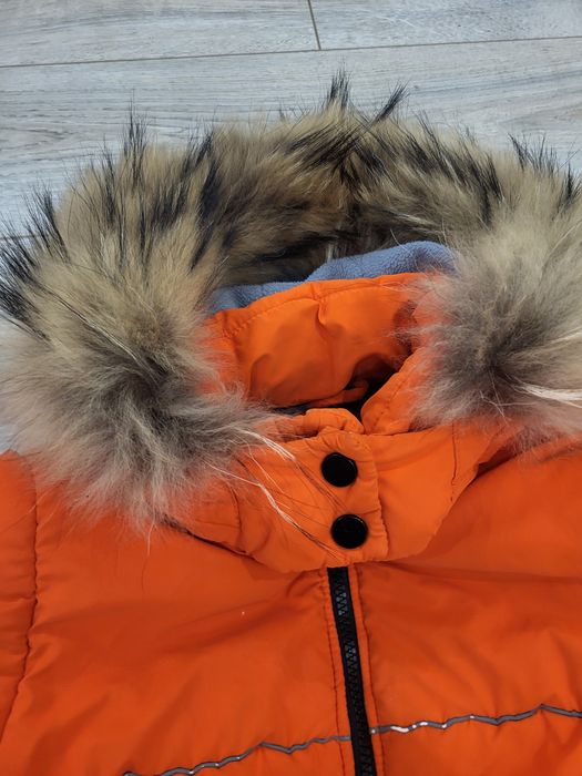 Зимова куртка дуже тепла