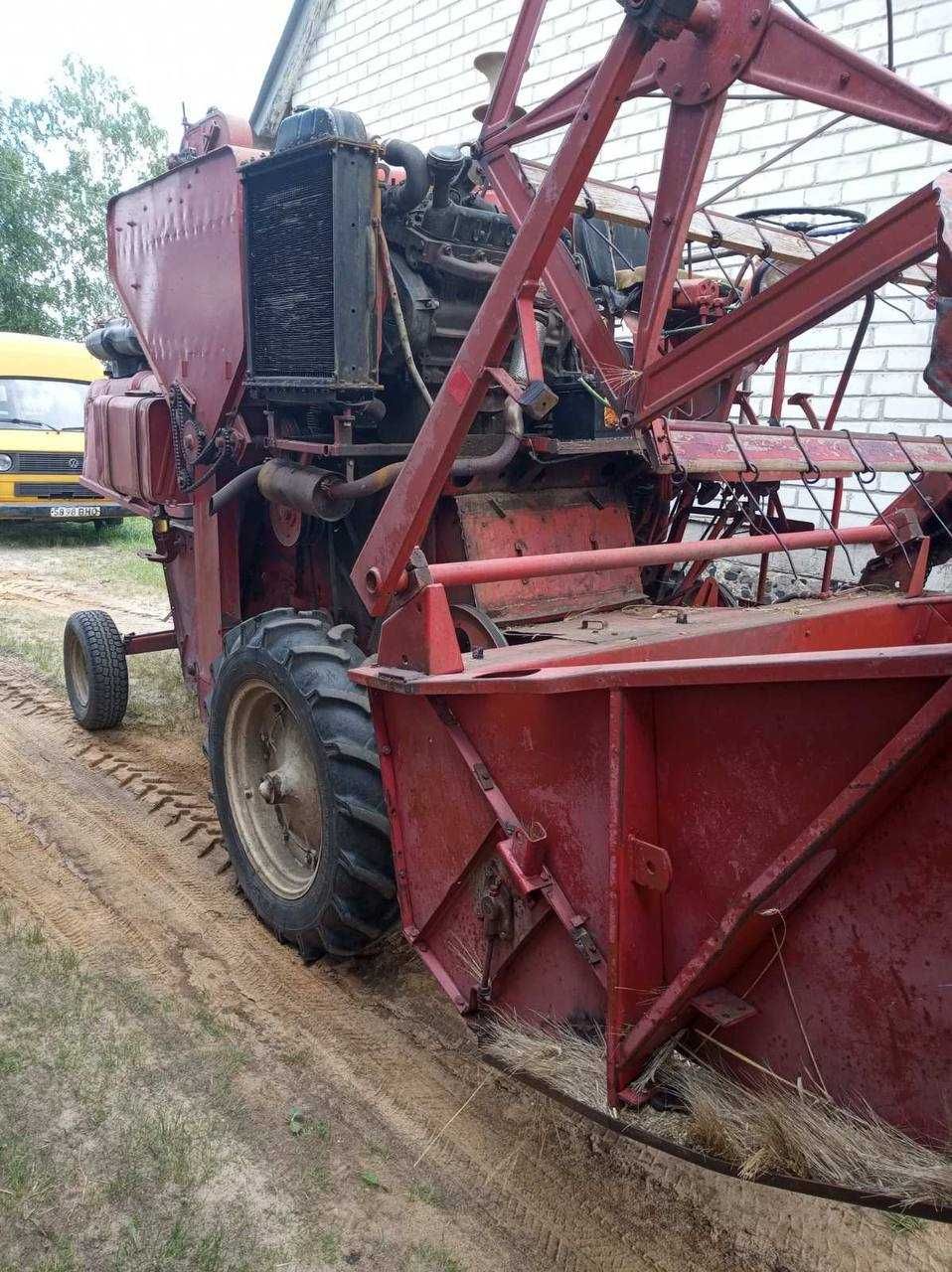 Продам зернозбиральний комбайн Мойсей-Фергюсон 31 (повністю робочий)