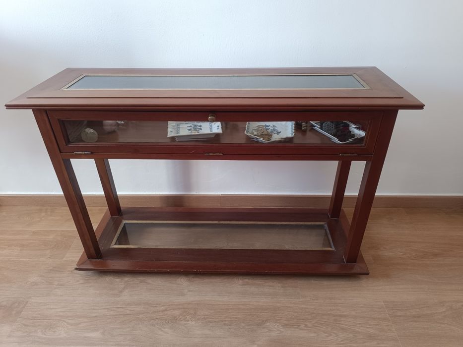 Consola hall de entrada para despachar