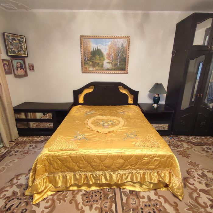 Продам спальний гарнітур