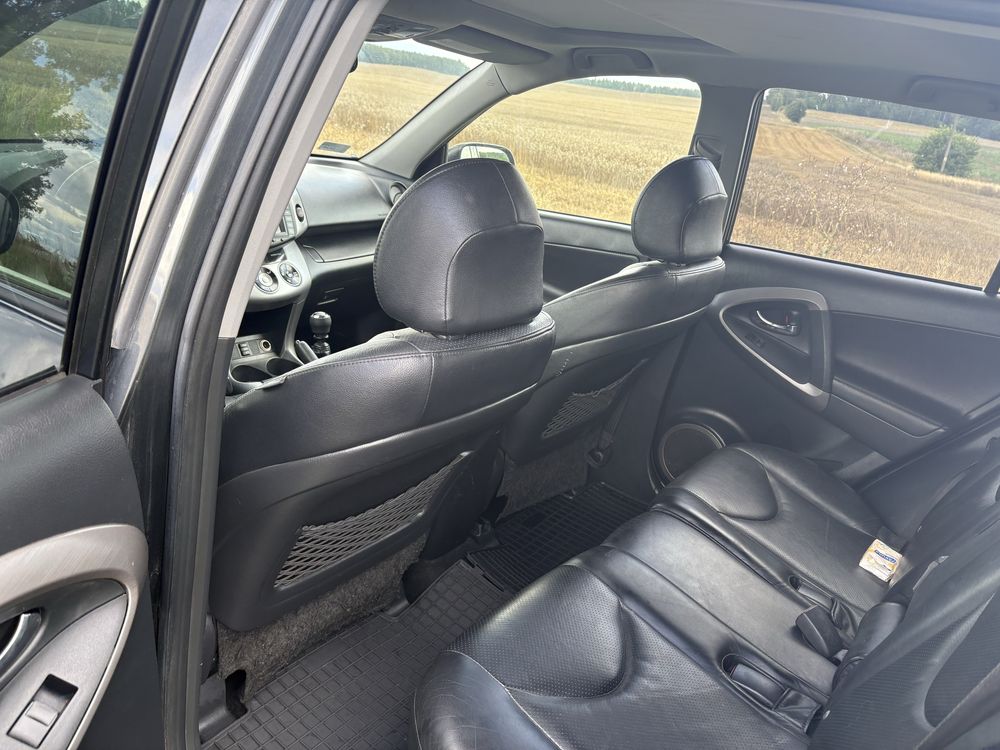 Toyota Rav 4. 2.2  d