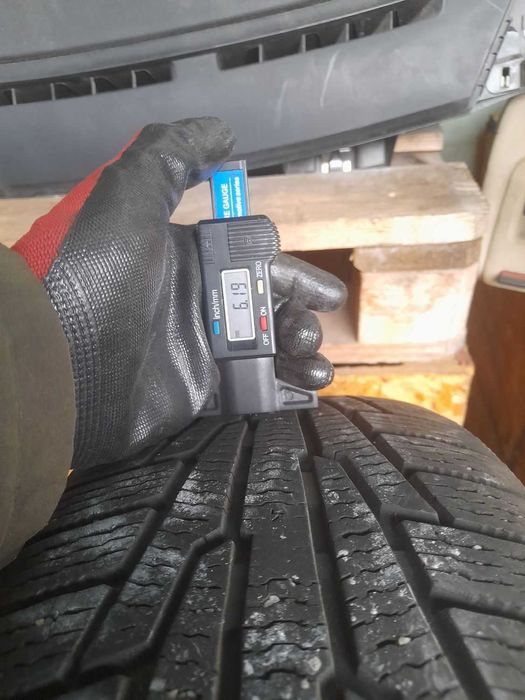 Комплект Nokian Nordman RS2 185/60 R15 88R XL Б/У 6 мм