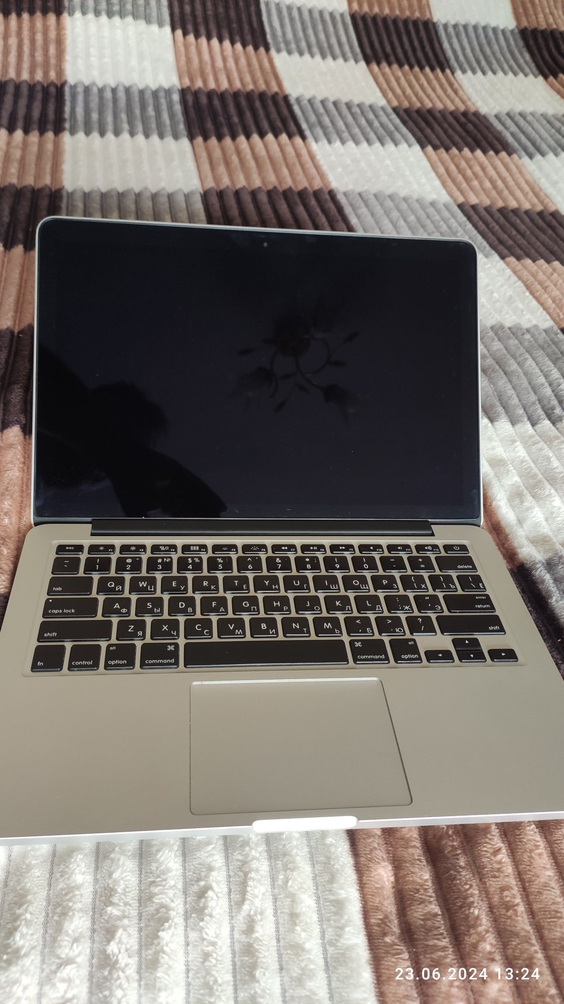 Продам Macbook pro A1502 2015