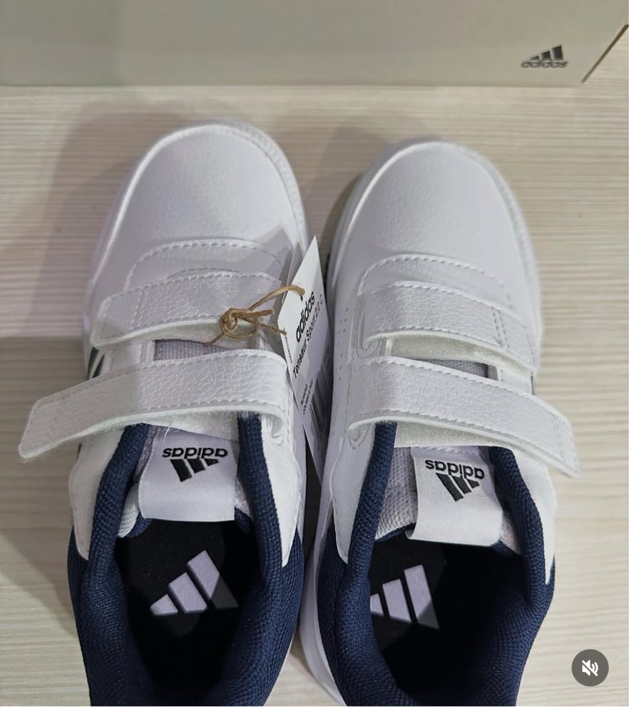 Adidas білі р 28 29 30 31 32 33 34 35 ориігнал