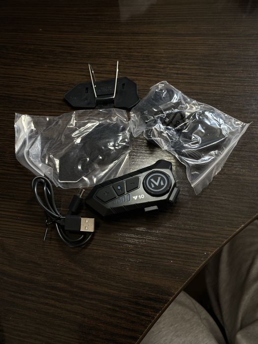 Різні аксесуари до мотоцикла