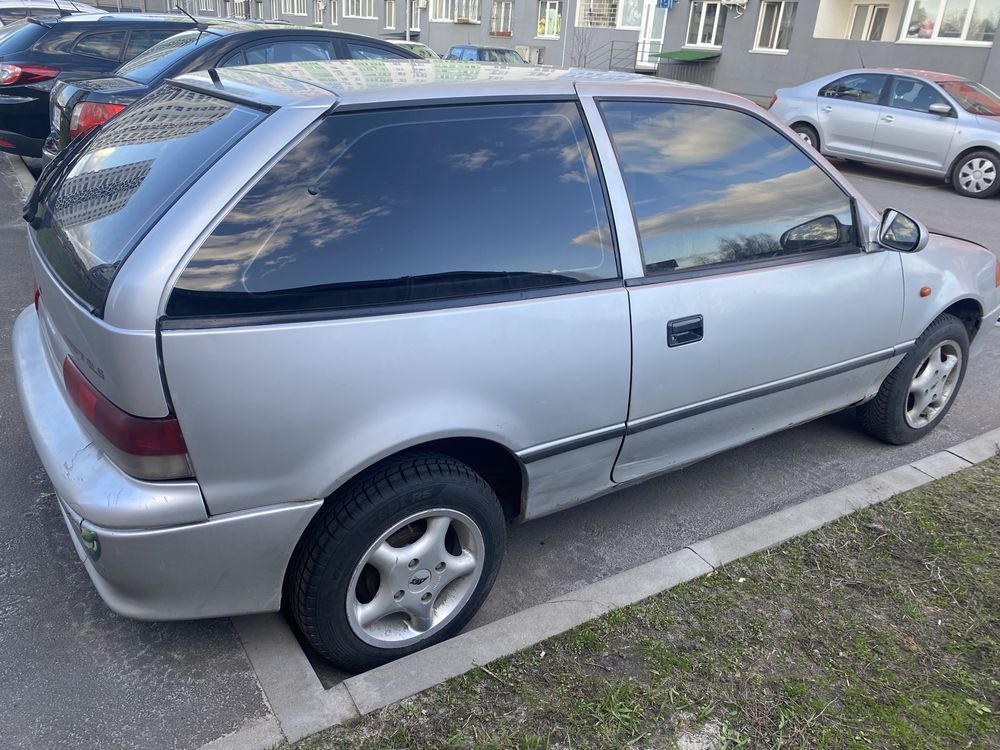 Продам бюджетне авто на автоматі suzuki swift