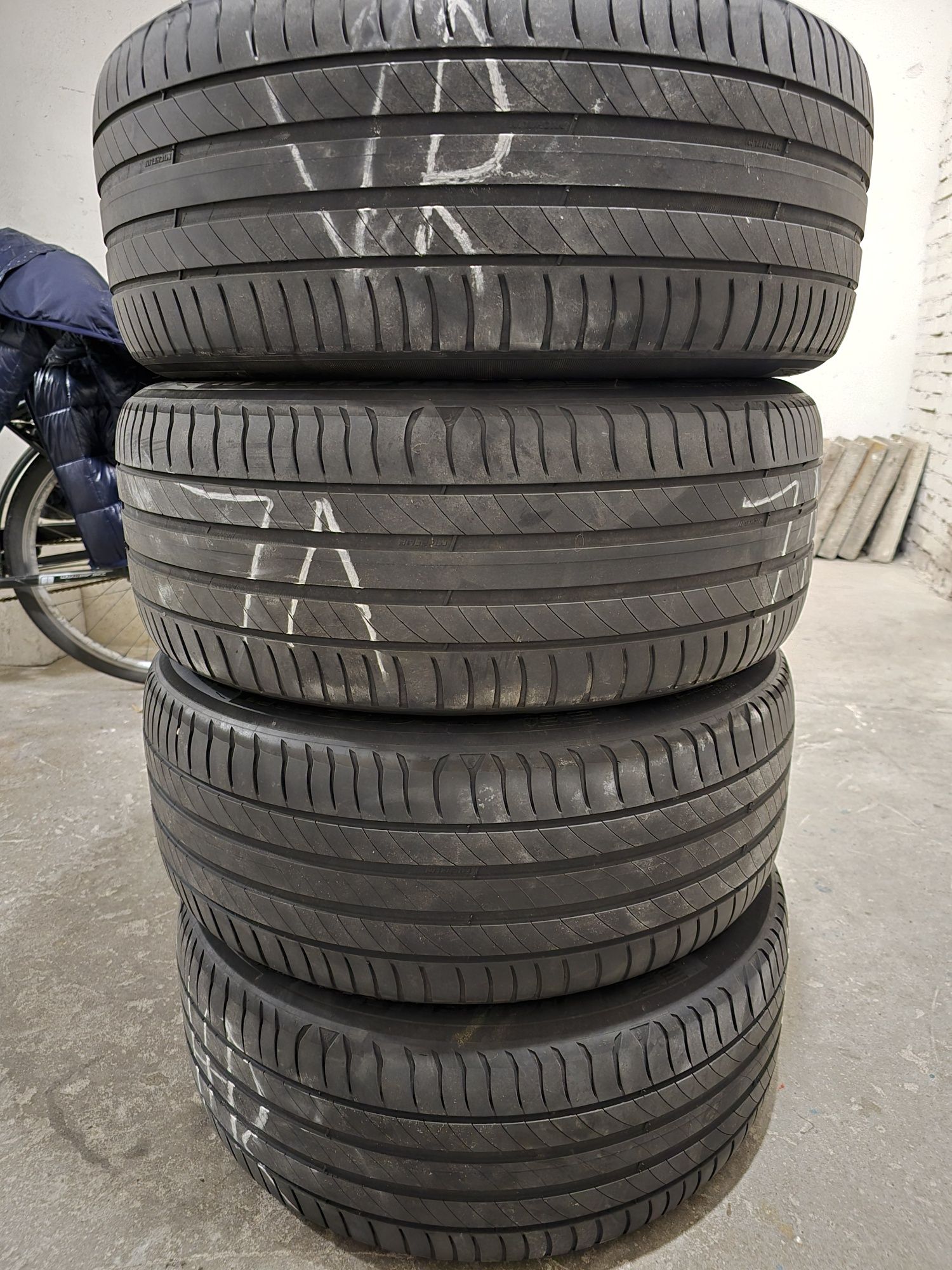 Koła letnie Audi 225/55 r 17  Michelin