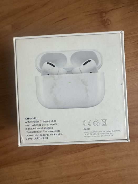 Airpods Pro 1 покоління A2083 A2084 A2190