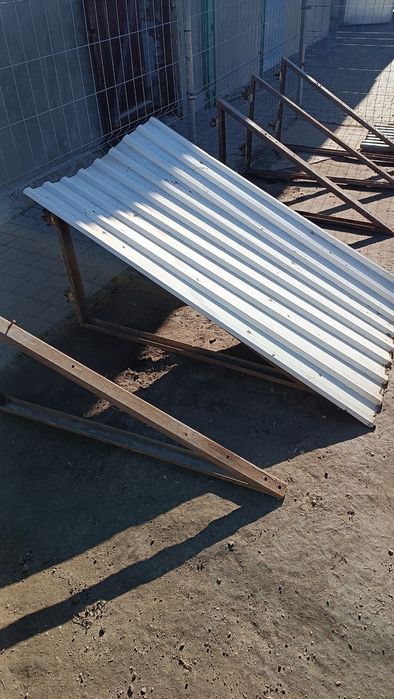 Daszek zadaszenie blacha konstrukcja