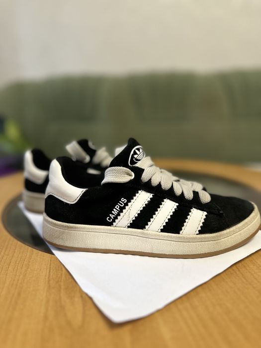 Кросівки adidas campus