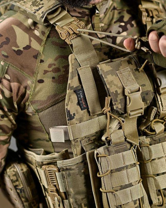 Плитоноска Attack STATIX піксель 8 підсумків + аптечка