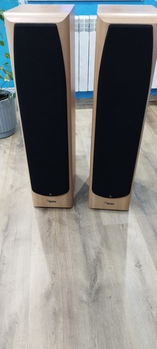 Kolumny Infinity Alpha 40 D