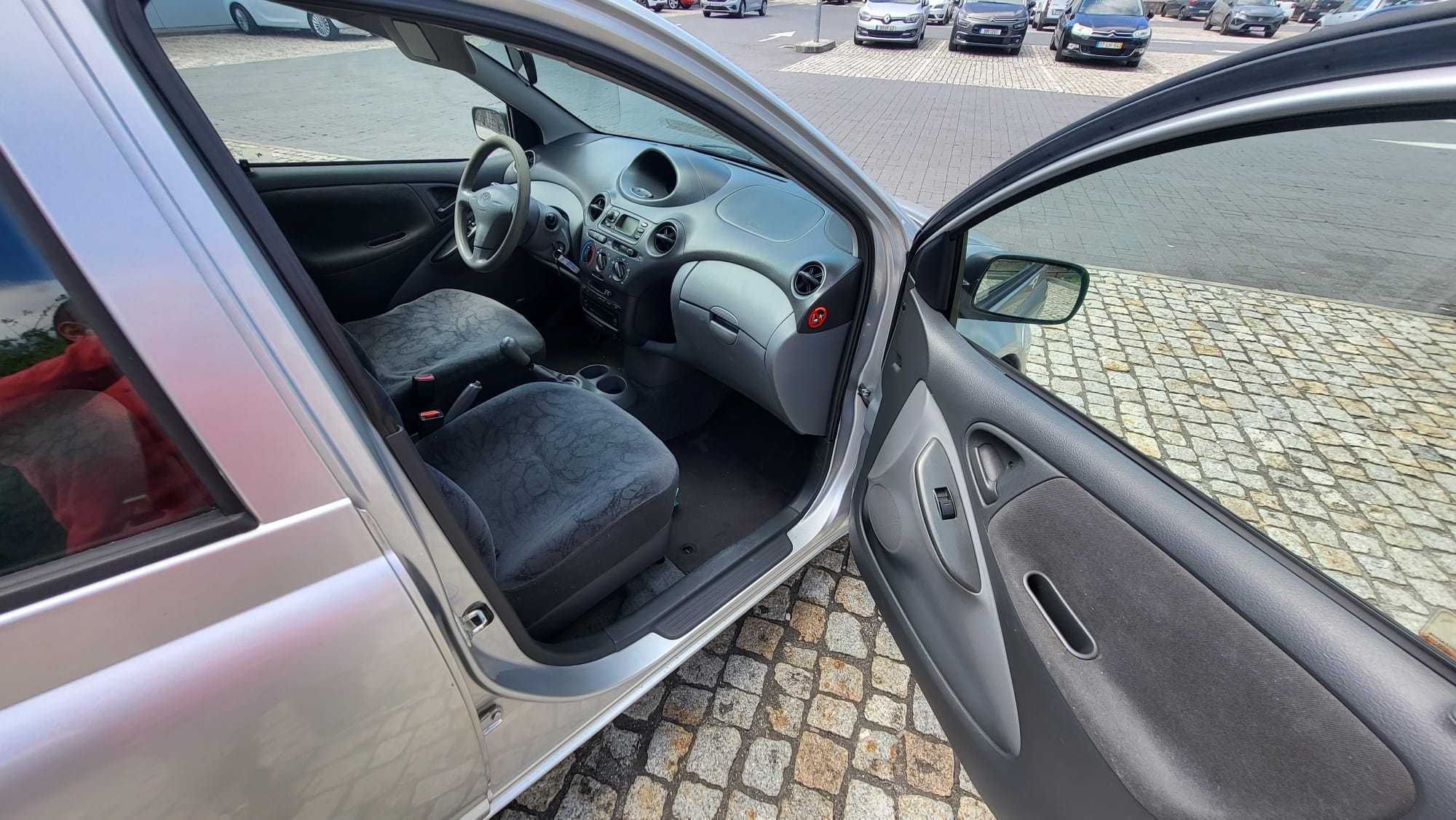Toyota Yaris 1.0 vvt-i 2002