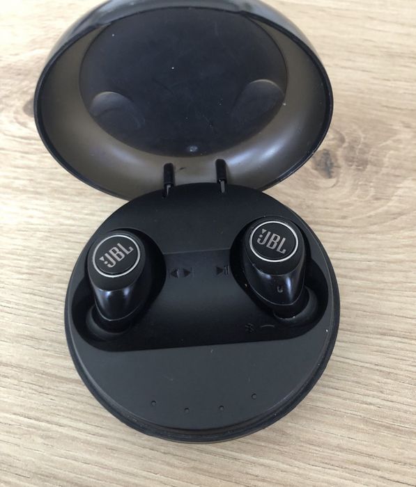 Sluchawki JBL douszne