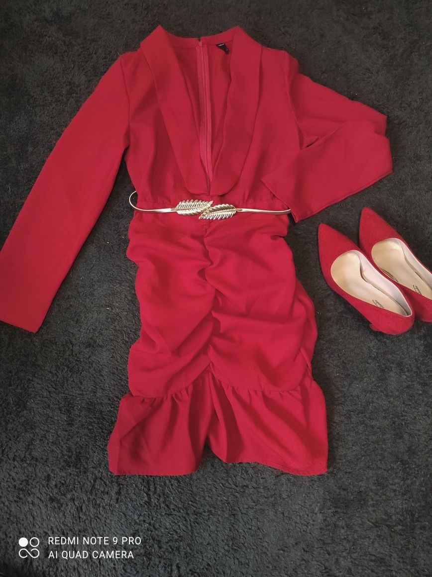 Modna śliczna czerwona sukienka Shein S