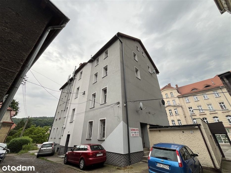 Syndyk sprzeda mieszkanie z komórką lokatorską