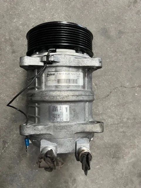 Compressor de Ac Mercedes Sprinter ref: TM15 8GR
