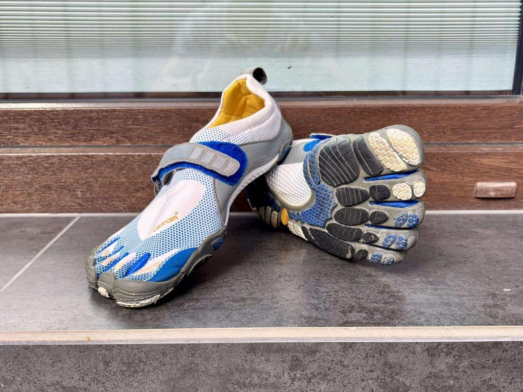 FiveFingers Bikila vibram buty trekkingowe męskie 42
rozmiar 42
Wkładk