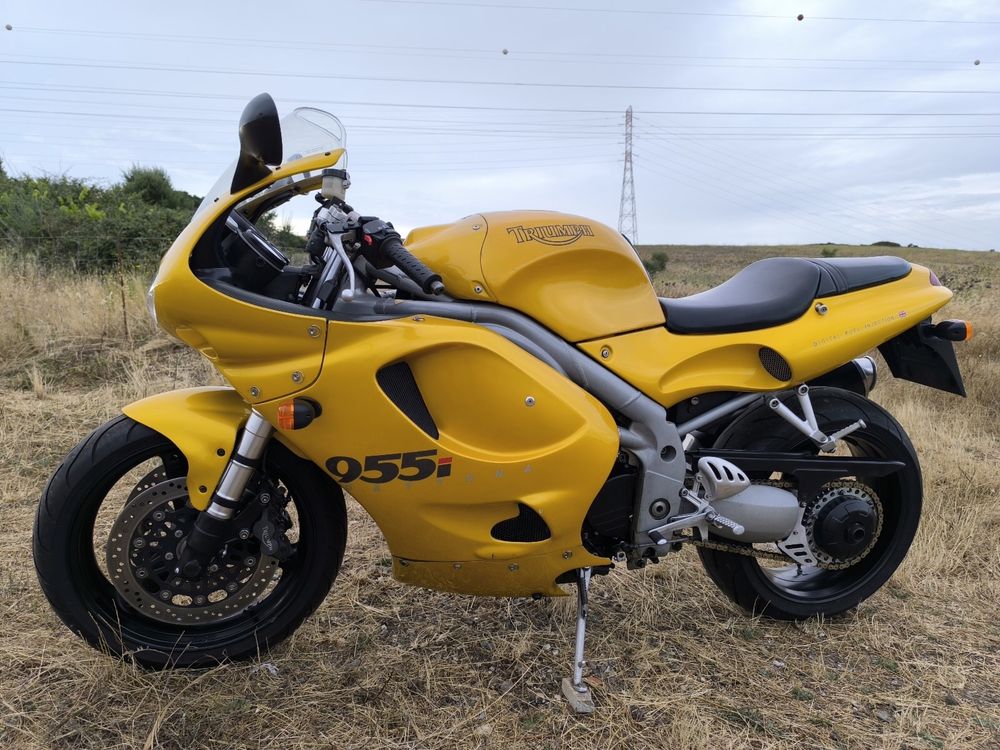 Triumph daytona 955i