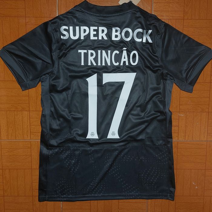 Equipamento SPORTING CP Secundária - TRINCÃO #17