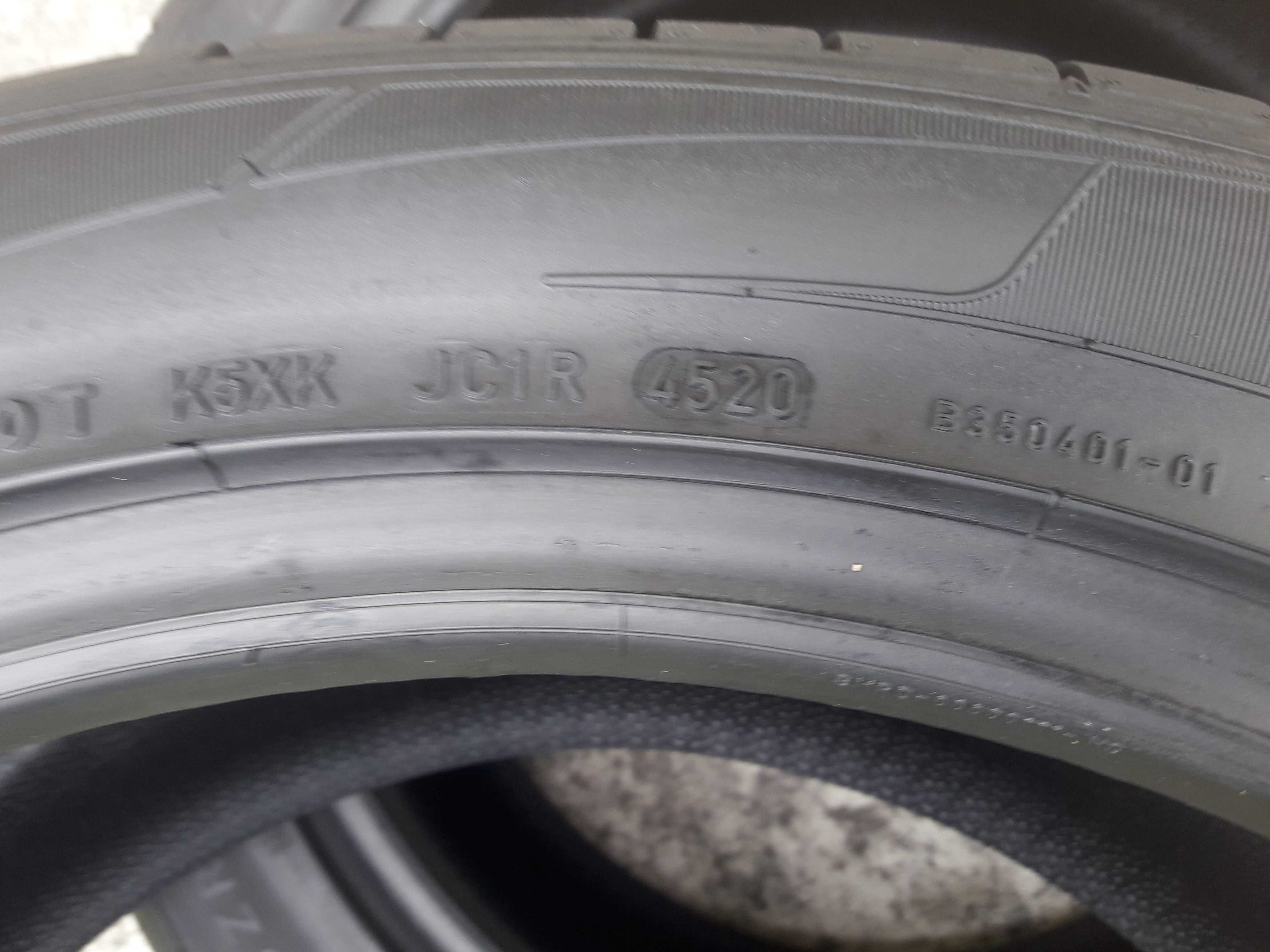 Lato Dunlop 265/45 ZR20 7.3mm