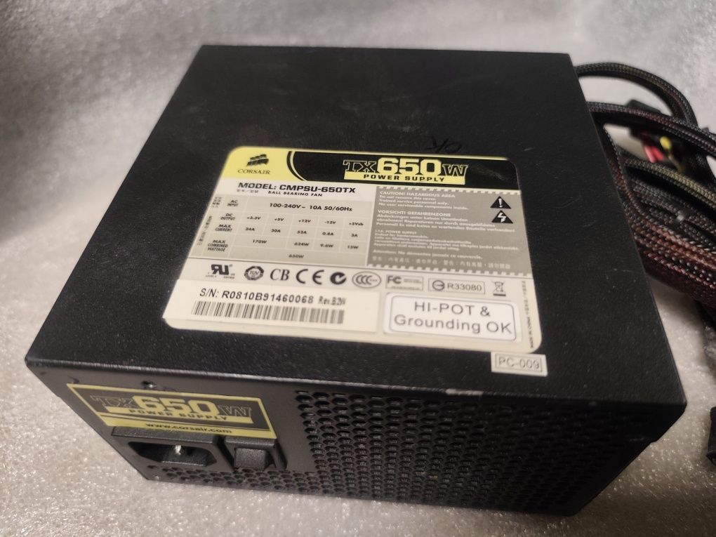 Блок живлення ПК Corsair TX650W 650Watt 2*(6+2)PIN GPU 80PLUS