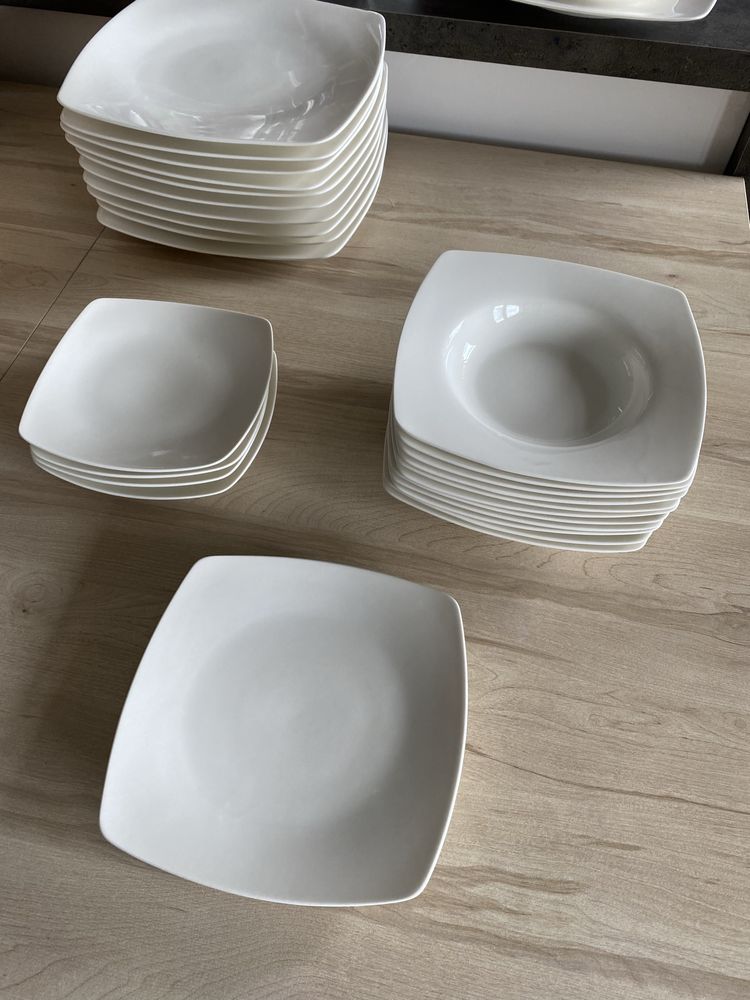 Porcelana Karolina Hiruni zestaw talerze filiżanki