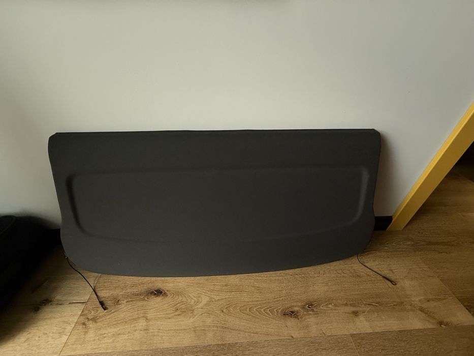 Sprzedam półkę do bagażnika Audi A3 (pasuje do S3)