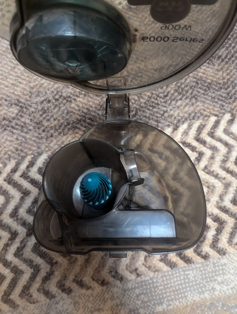 Продам порохотяг Philips