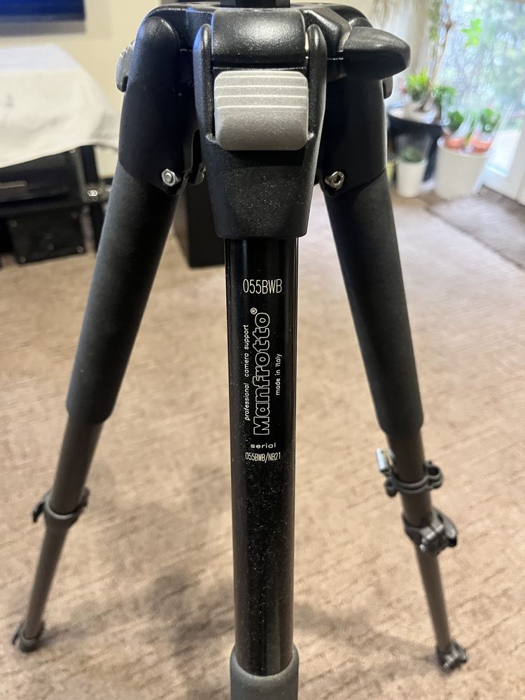 Statyw manfrotto 055bwb