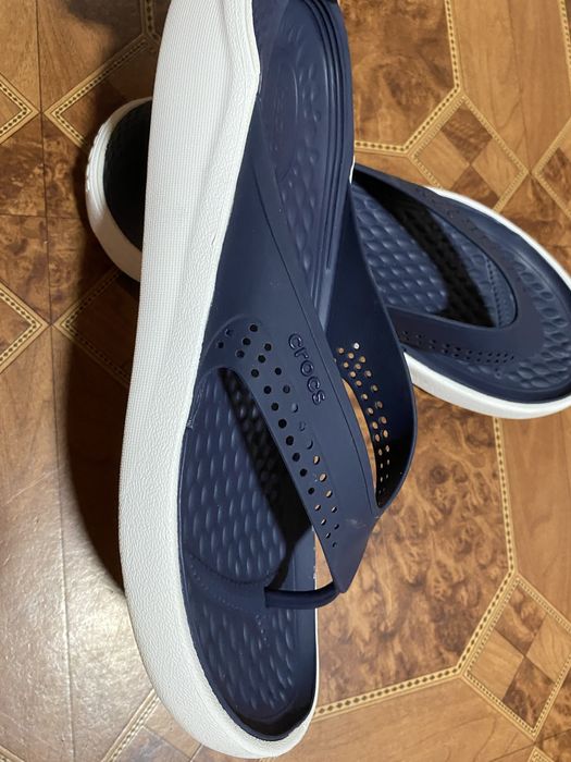 Crocs LiteRide™ Flip (стан нових)