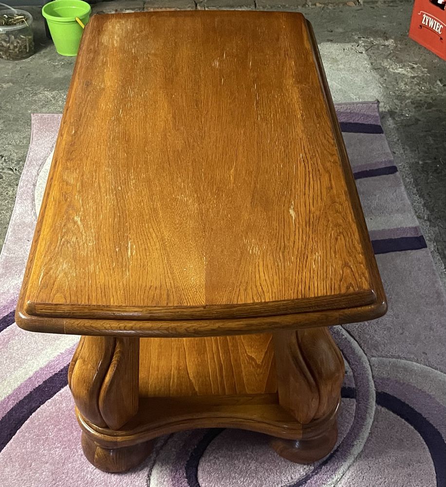 Komplet Mebli – Sofa, 2 Fotele i Stolik z Litego Drewna