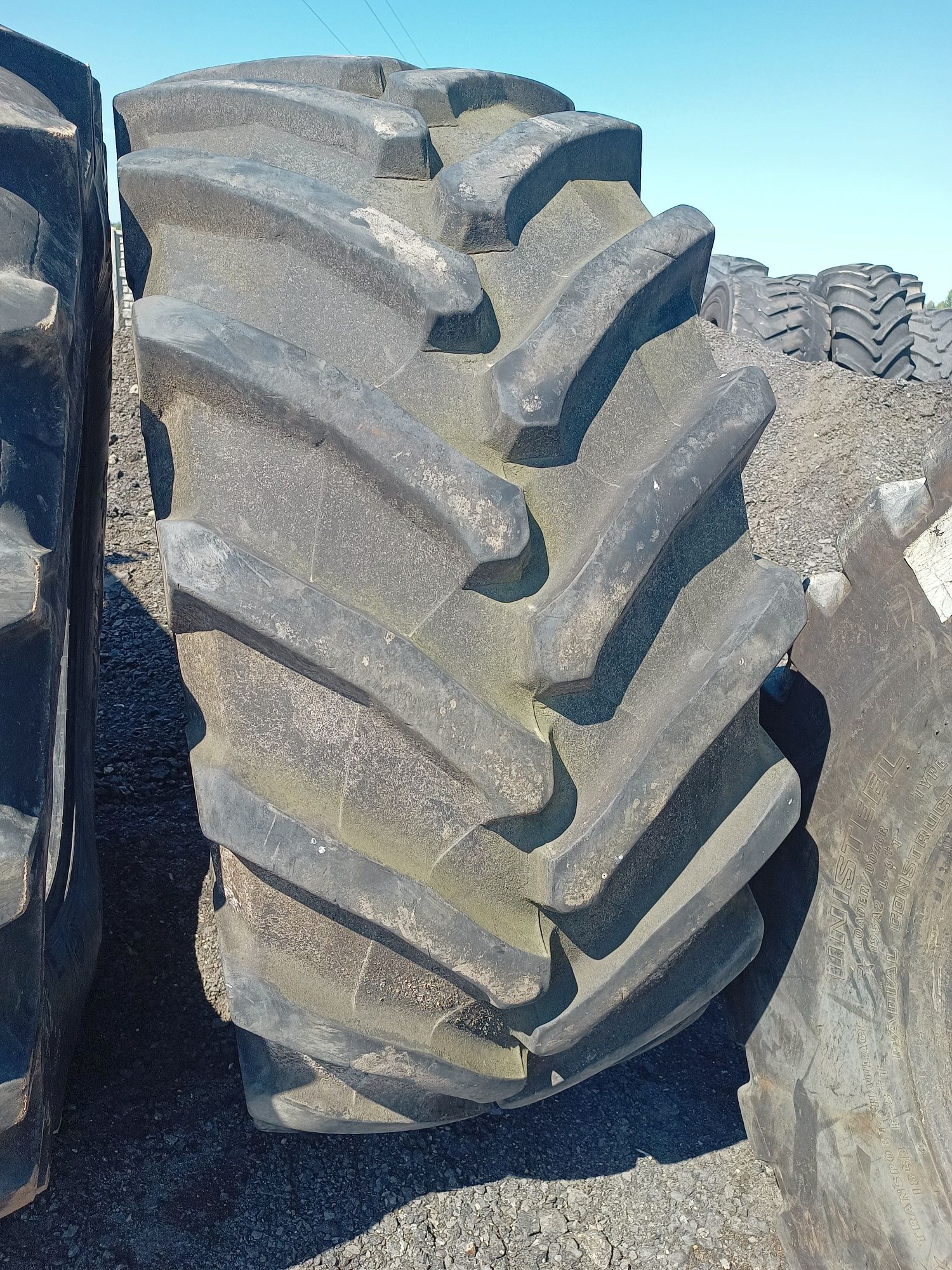 Opony rolnicze 710/60r38 trelleborg komplet Fendt John Deere case mf