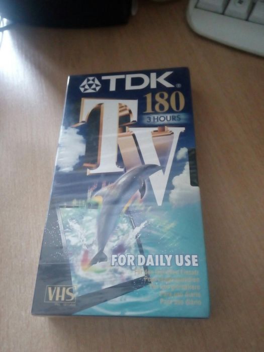 Видеокассета TDK 180 новая запечатанная