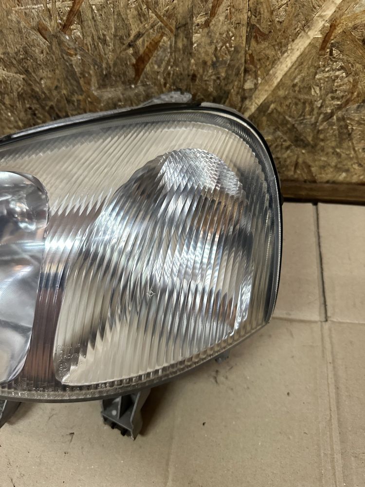 Передня ліва фара Chevrolet Tacuma Шевроле Такума Daewoo Rezzo 04-08